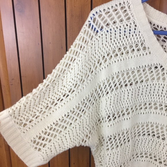 Francesca’s Top - Picture 3 of 4